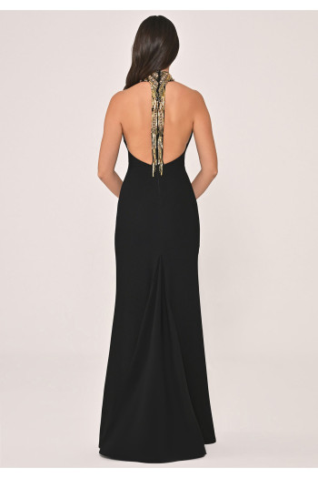 Halter Yaka Üstü ve Sırt Aksesuarlı Krep Siyah Uzun Elbise